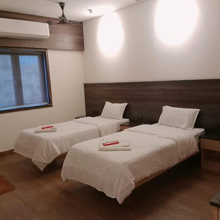 Ant Biz Rooms Near Chennai Trade Centre Exteriör bild